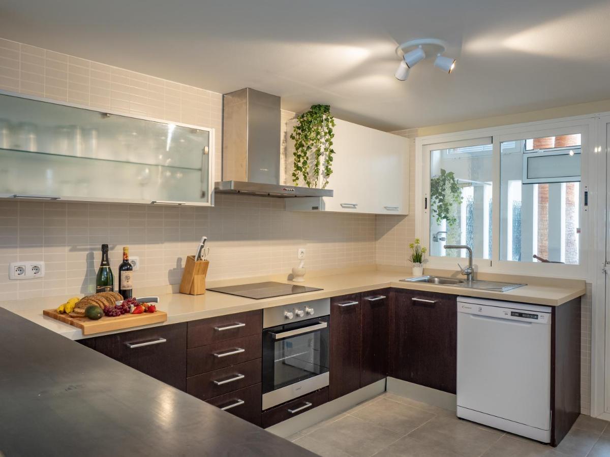 Villa Rosa Luxury Private Large Villa To Rent مانيلفا المظهر الخارجي الصورة