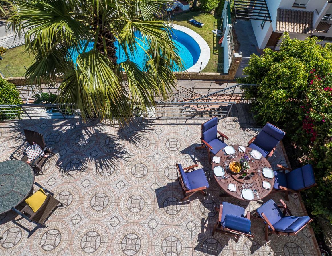 Villa Rosa Luxury Private Large Villa To Rent مانيلفا المظهر الخارجي الصورة