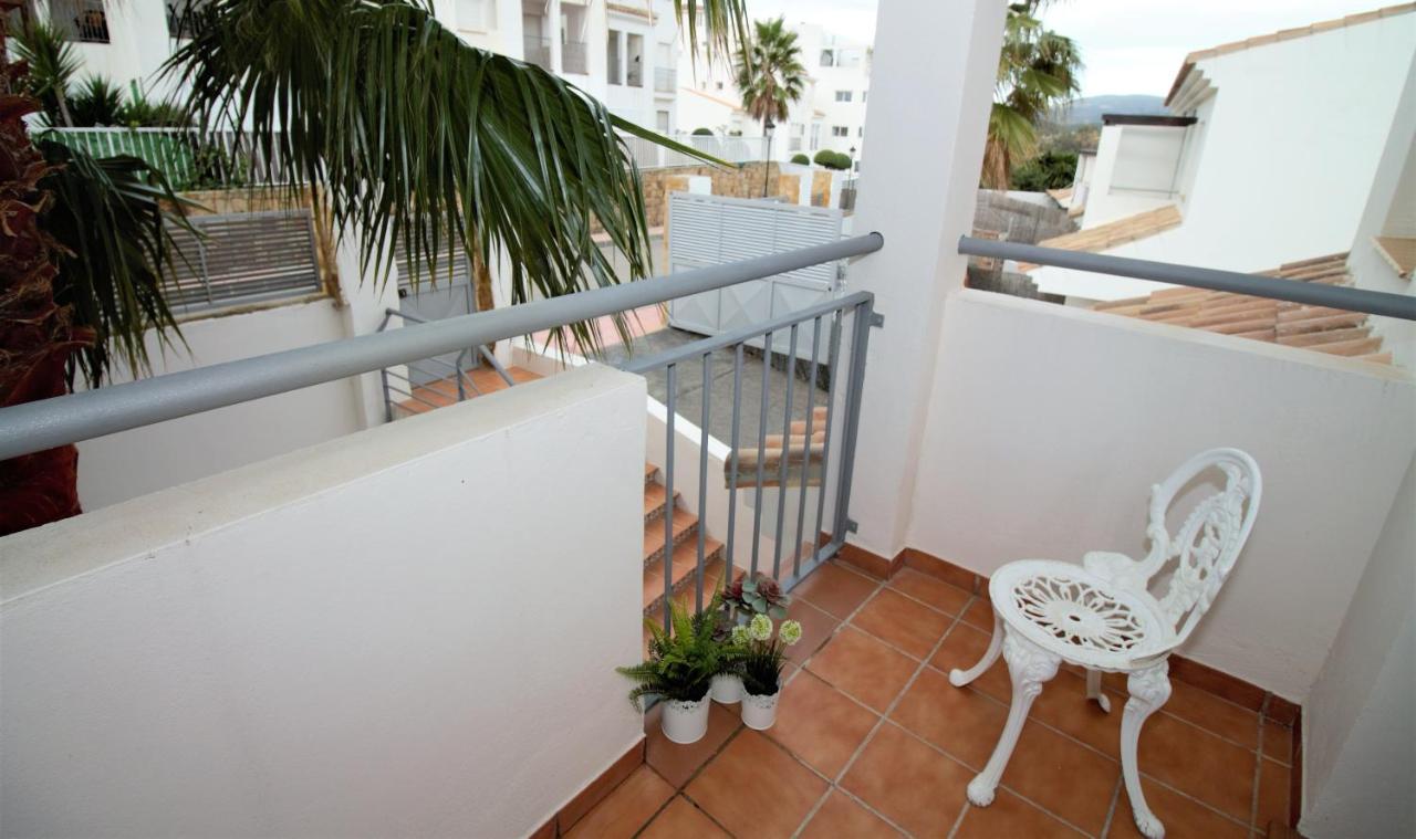 Villa Rosa Luxury Private Large Villa To Rent مانيلفا المظهر الخارجي الصورة