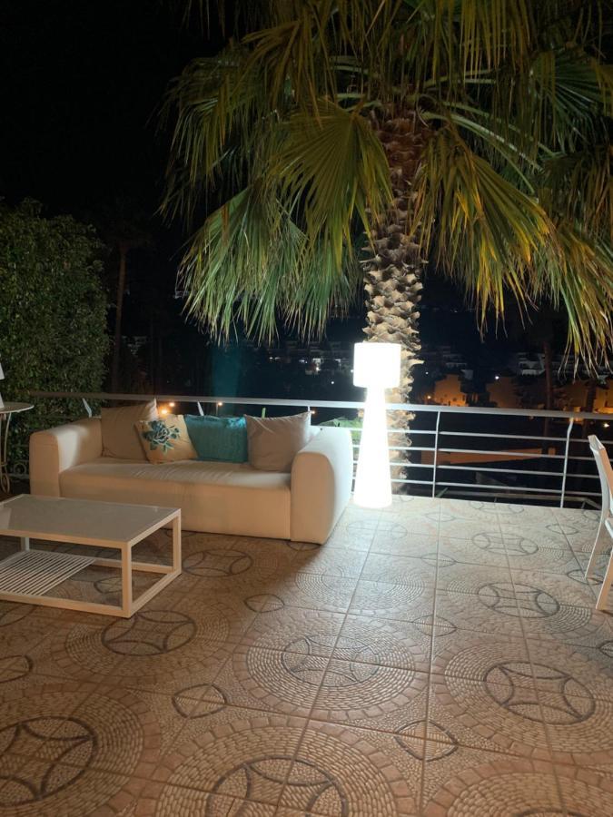 Villa Rosa Luxury Private Large Villa To Rent مانيلفا المظهر الخارجي الصورة